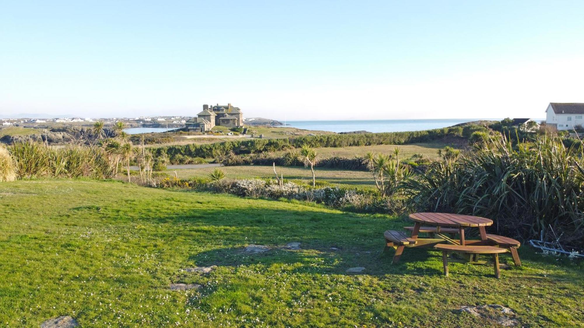 Lagoon View - Sea View- Pet Friendly - 2 Bed Apt - En-Suite Trearddur Zewnętrze zdjęcie